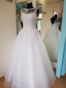 35164853_1793224137410943_373009096384708608_o